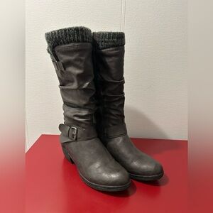Taxi Women's Tall Fleece Lined Gray Boots Size 39 but fit as Size 38